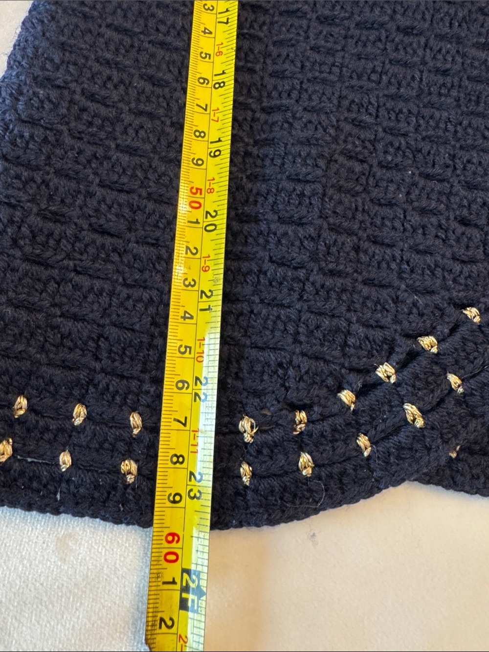 EUC! Lyell Elizabeth Street Navy Crocheted Knit Vest with Gold Accent, sz M - Picture 7 of 10